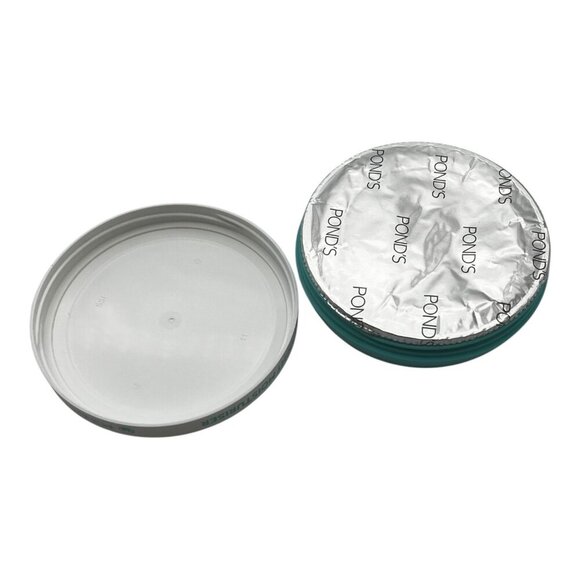 Ponds Light Moisturizer Cream With Vitamin E + Glycerine For Soft & Glowing Skin - Picture 3 of 6